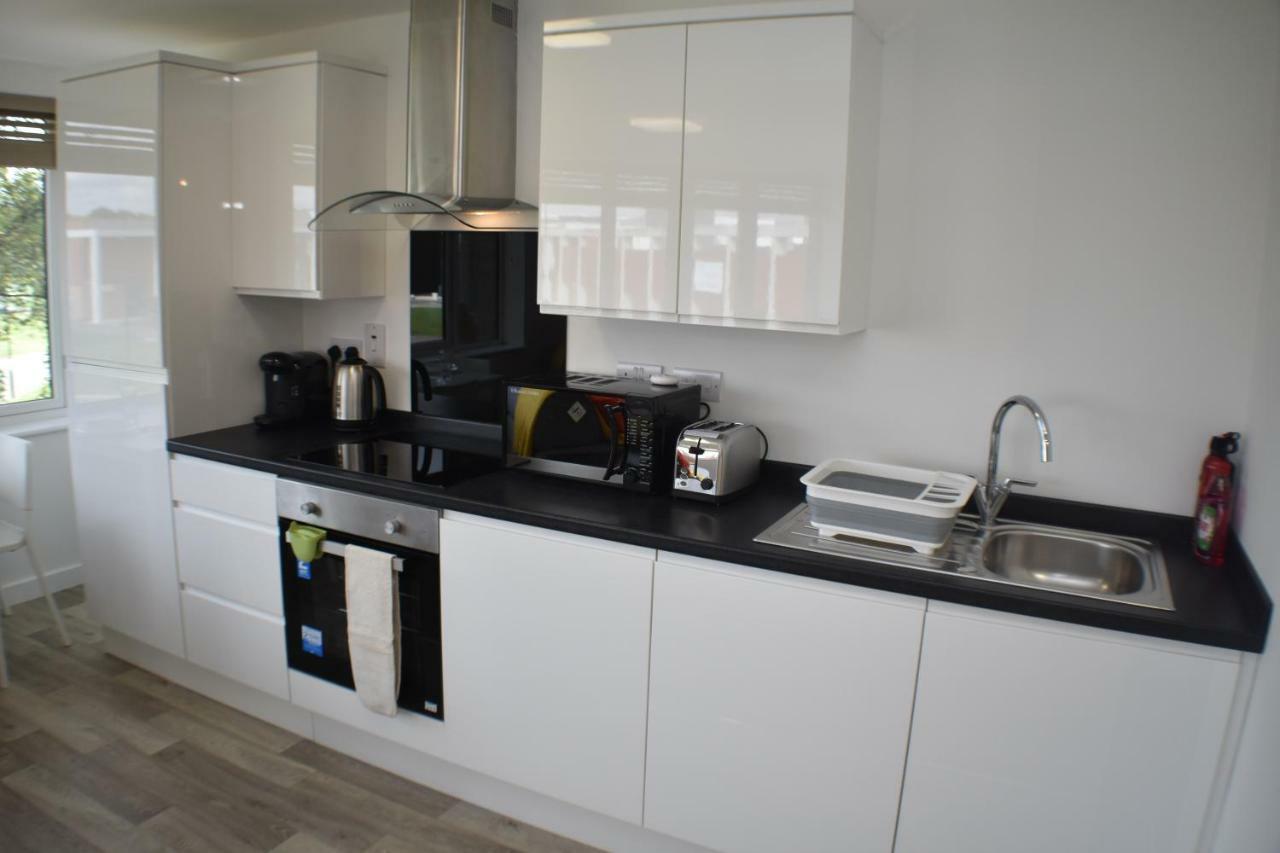 Bushfield House Apartment ปีเตอร์โบโรห์ ภายนอก รูปภาพ